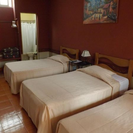 Hotel Colonial Trujillo Eksteriør billede