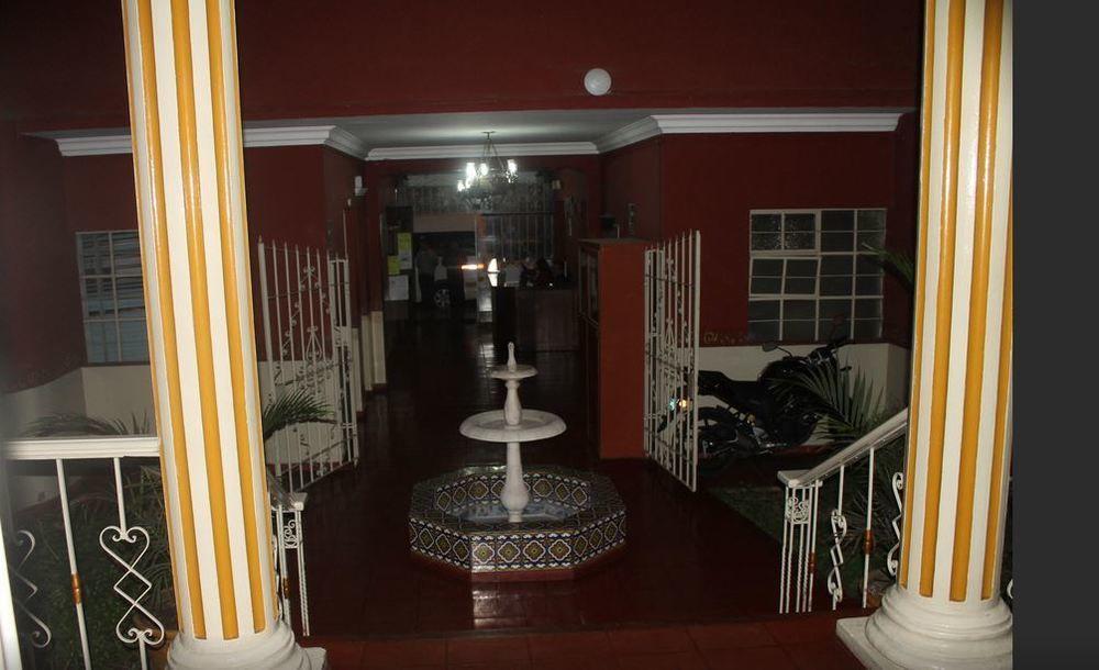 Hotel Colonial Trujillo Eksteriør billede
