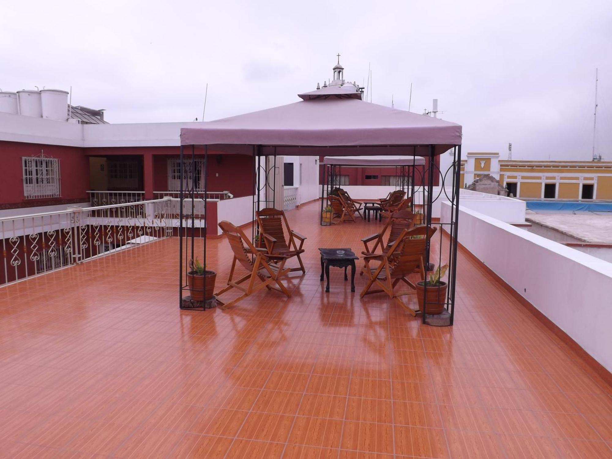 Hotel Colonial Trujillo Eksteriør billede