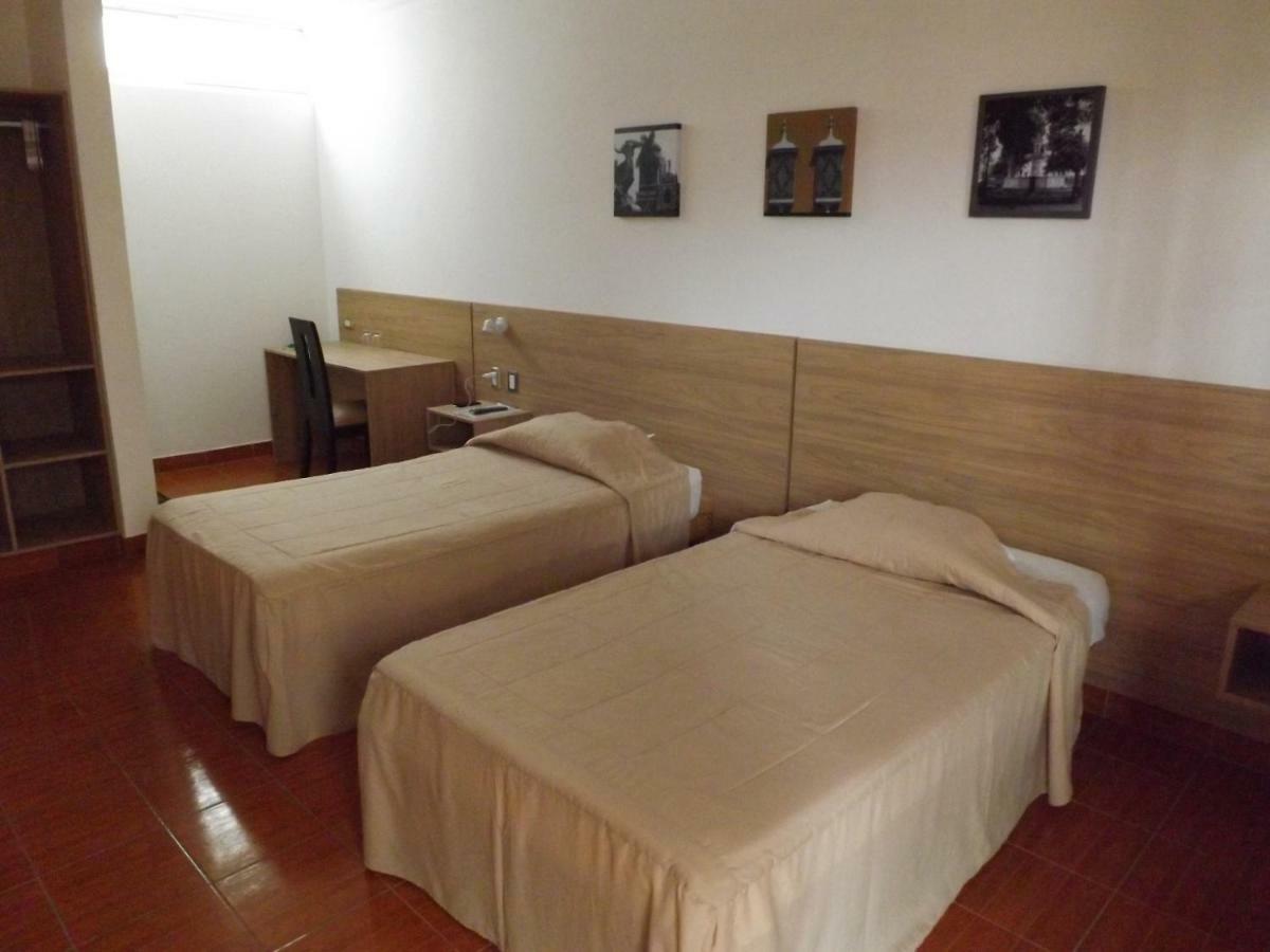 Hotel Colonial Trujillo Eksteriør billede