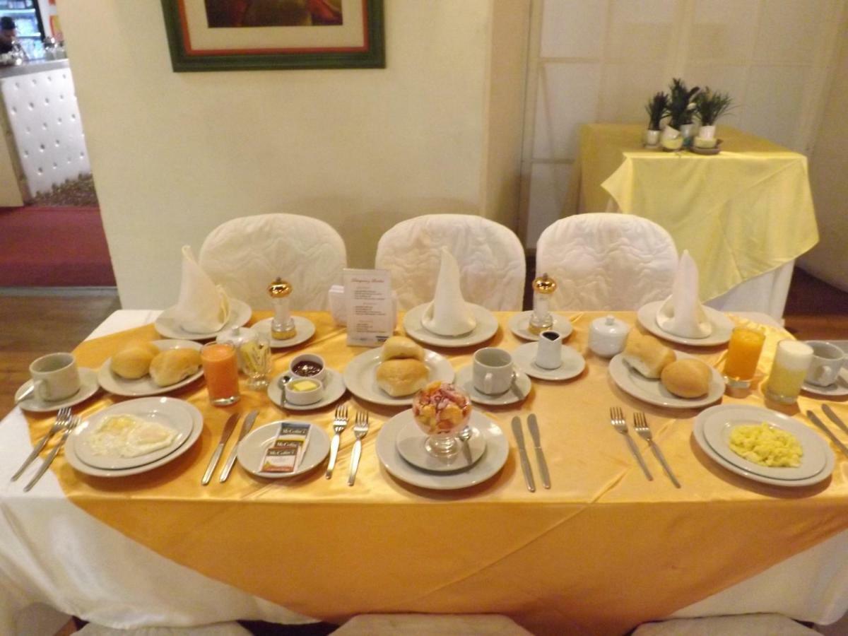 Hotel Colonial Trujillo Eksteriør billede