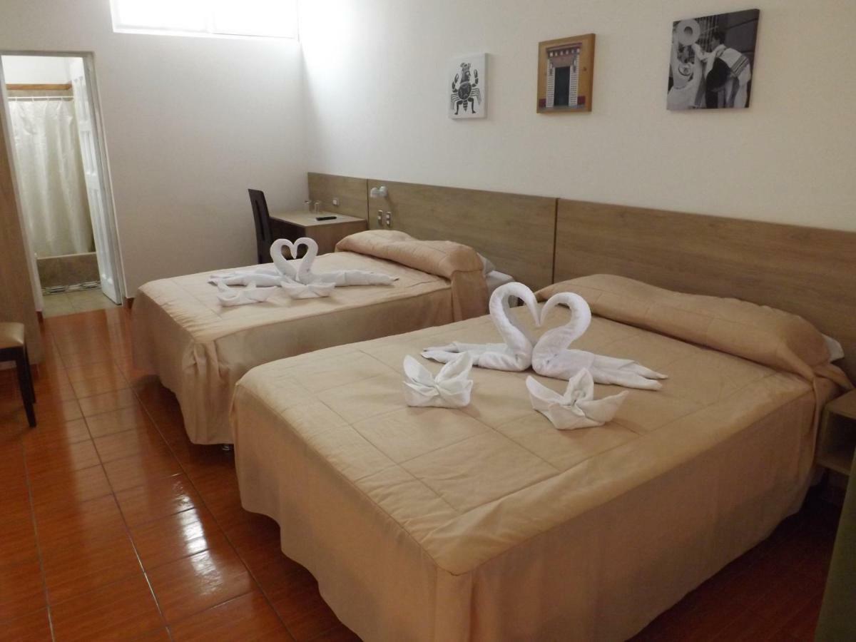 Hotel Colonial Trujillo Eksteriør billede