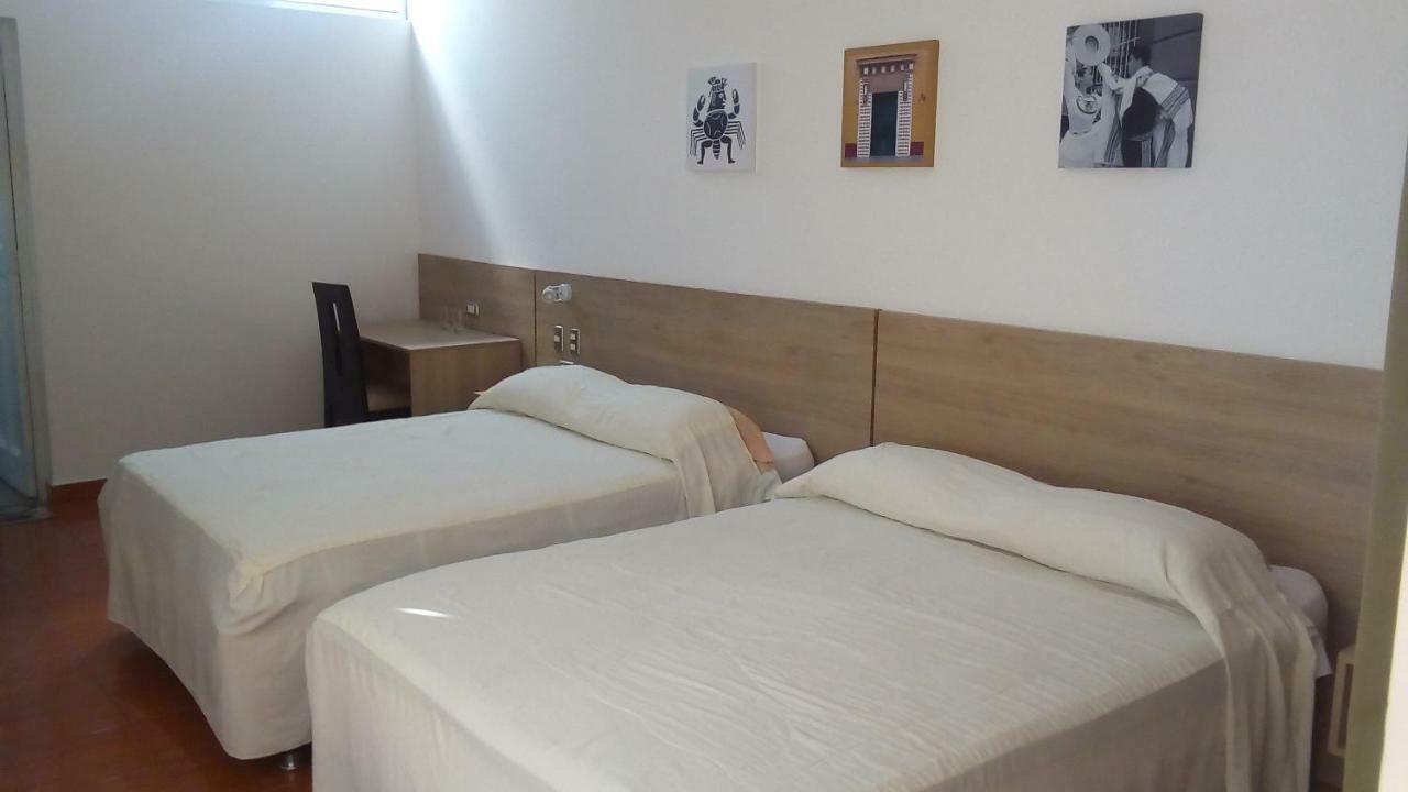 Hotel Colonial Trujillo Eksteriør billede